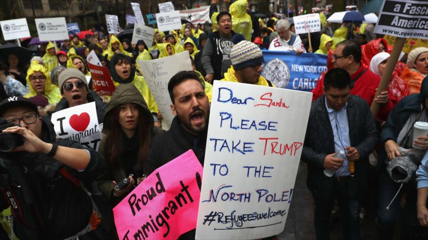 Neoyorquinos defienden a inmigrantes ante amenazas de Trump
