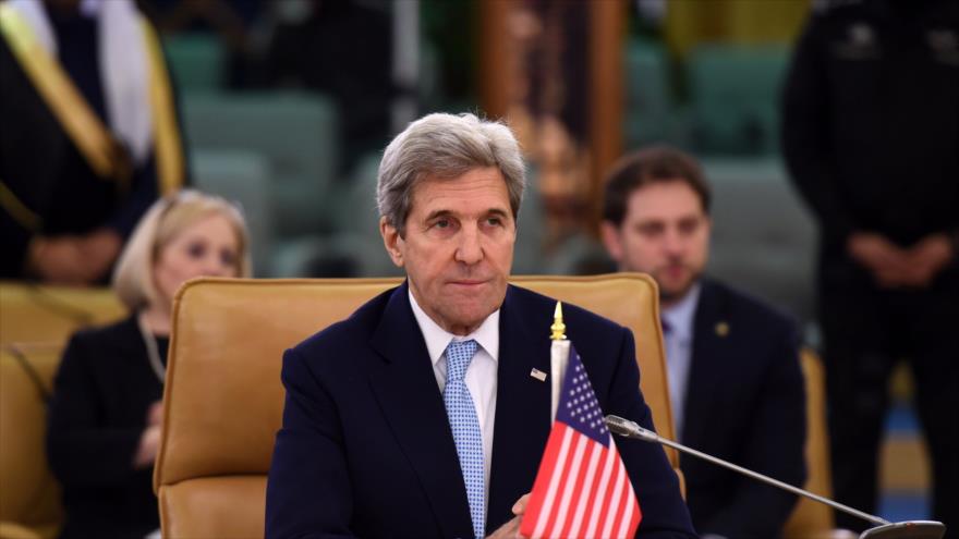 El secretario de Estado de EE.UU., John Kerry, durante una reunión del Cuarteto sobre la situación en Yemen, 18 de diciembre de 2016 en Riad.