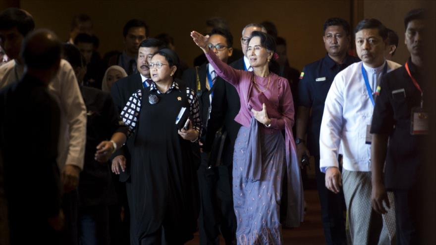 ASEAN se reúne de urgencia para abordar violencia contra rohingyas
