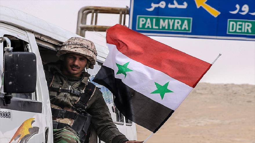 Ejército sirio detiene la ofensiva de Daesh y avanza en Palmira