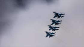 Cazas rusos bombardean a Daesh en apoyo al Ejército turco