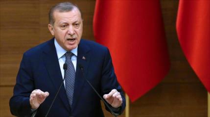 Erdogan: Tenemos ‘fotos y vídeos’ del apoyo de EEUU a Daesh