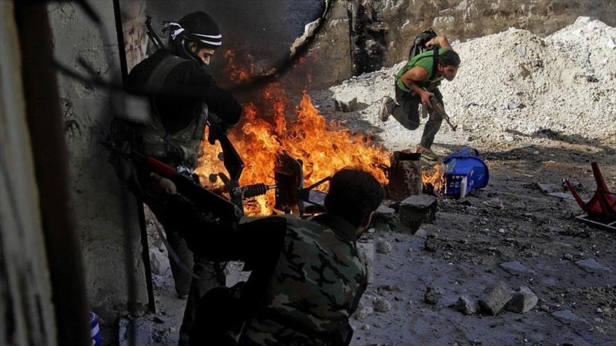 Integrantes de las Brigadas Al-Towhid, grupo armado activo en el territorio de Siria.