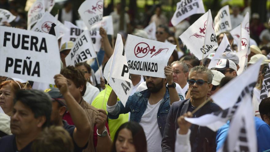 Mexicanos Protestan Contra El Alza Del Precio Del Combustible Hispantv