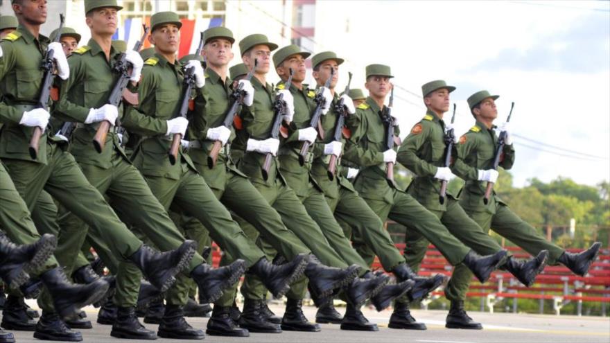 Cuba conmemora 58 años de su Revolución con desfiles y marchas