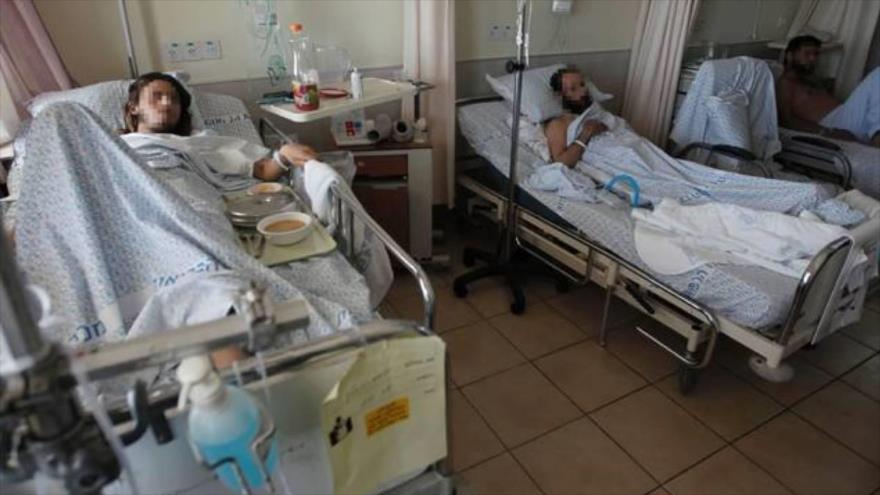 Extremistas takfiríes heridos en Siria se encuentran en el centro médico israelí de Ziv, en la ciudad de Safed (en el norte de los territorios ocupados palestinos), 10 de marzo de 2016.