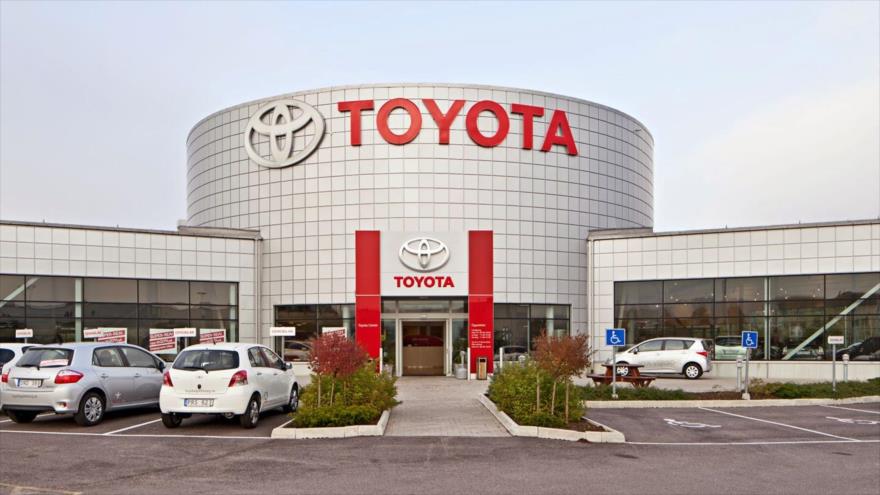 Un edificio de la empresa automotriz japonesa Toyota Motors en Estados Unidos.