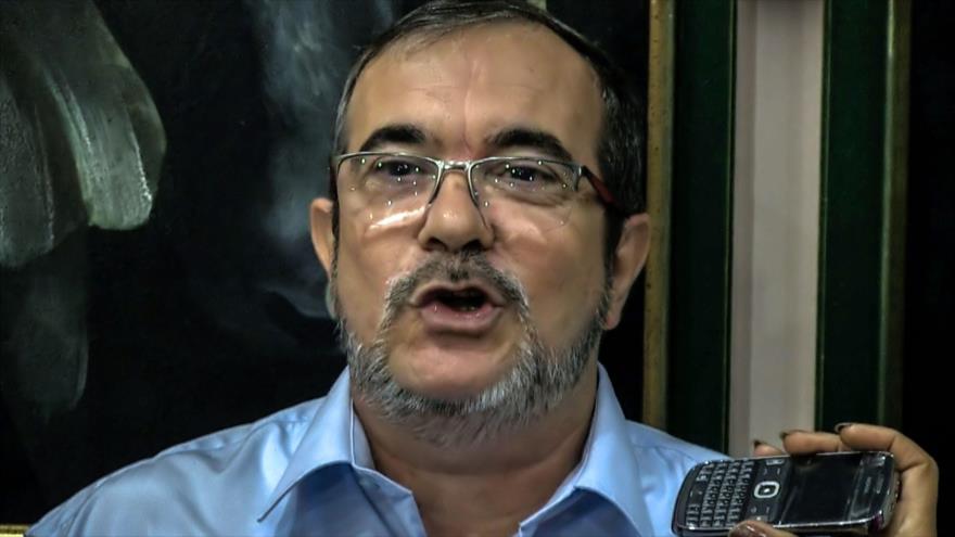 El máximo líder de la guerrilla de las Fuerzas Armadas Revolucionarias de Colombia (FARC), Rodrigo Londoño, durante una conferencia de prensa en La Habana (capital cubana), 3 de octubre de 2016.