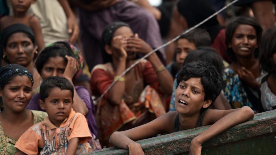 Un grupo de musulmanes rohingyas en Myanmar (Birmania).