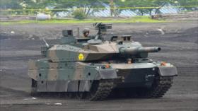 Japón presenta nuevo vehículo blindado para defenderse de China