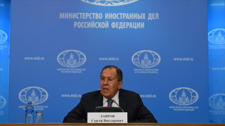 El canciller ruso, Serguei Lavrov, ofrece una conferencia de prensa, 17 de enero de 2017.