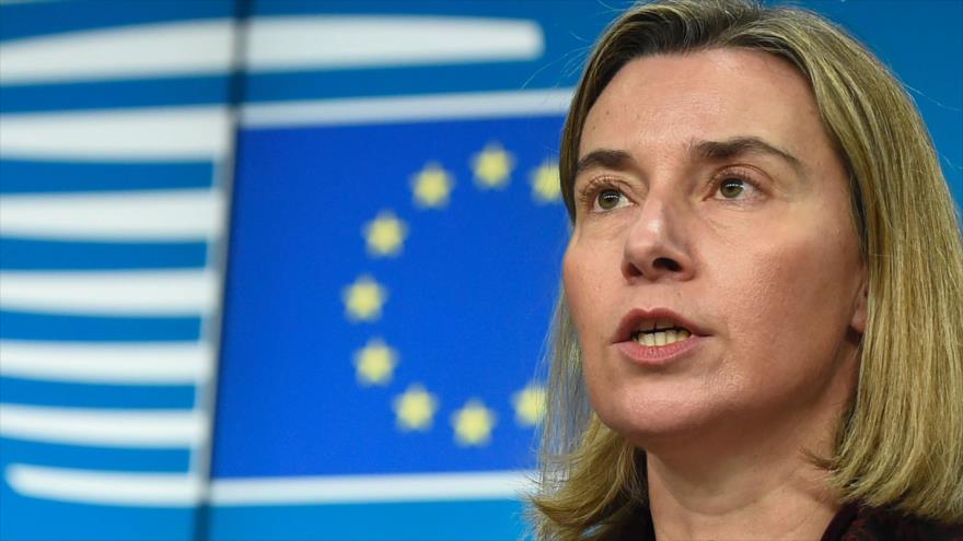 La jefa de la Diplomacia europea, Federica Mogherini, ofrece una rueda de prensa en Bruselas (Bélgica), 19 de diciembre de 2016.