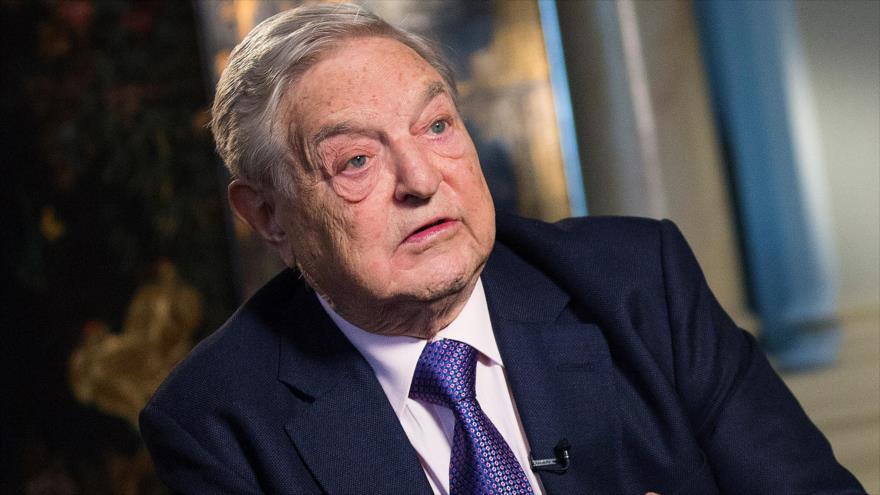 George Soros es un magnate, inversor, escritor y filántropo estadounidense. Su fortuna se estima en más de 20.000 millones de dólares.