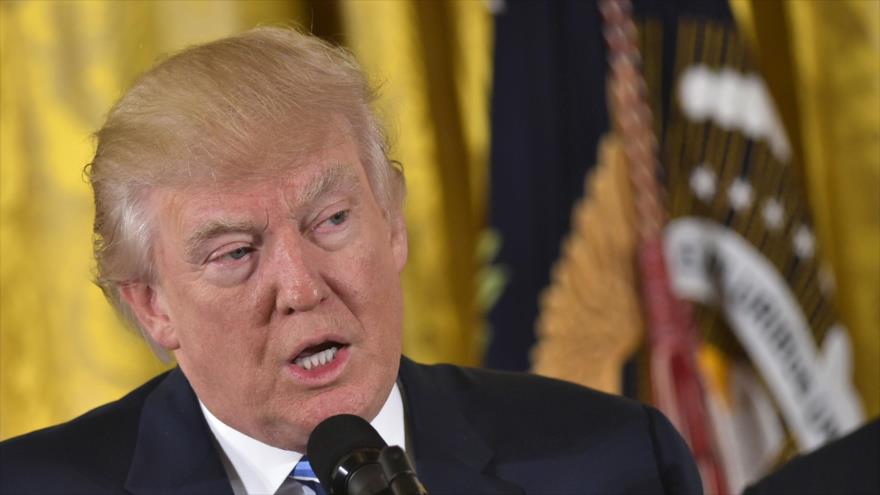 El presidente de EE.UU., Donald Trump, ofrece un discurso durante la toma de posesión del personal de la Casa Blanca, en Washington D.C, 22 de enero de 2017.