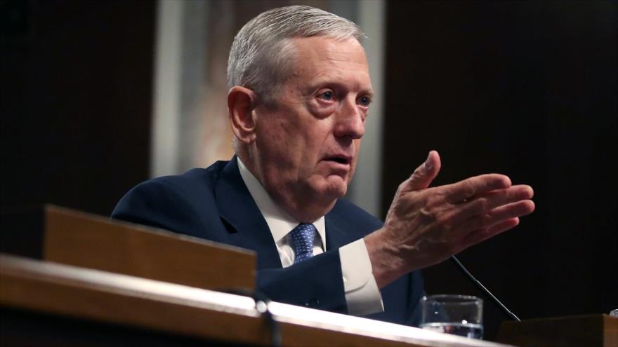 El secretario de Defensa de EE.UU., el general James Mattis, durante su audiencia de confirmación en el Comité de Servicios Armados del Senado en Washington, 12 de enero de 2017.