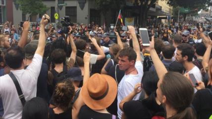 Violencia marca la marcha en el ‘Día de Invasión’ en Australia