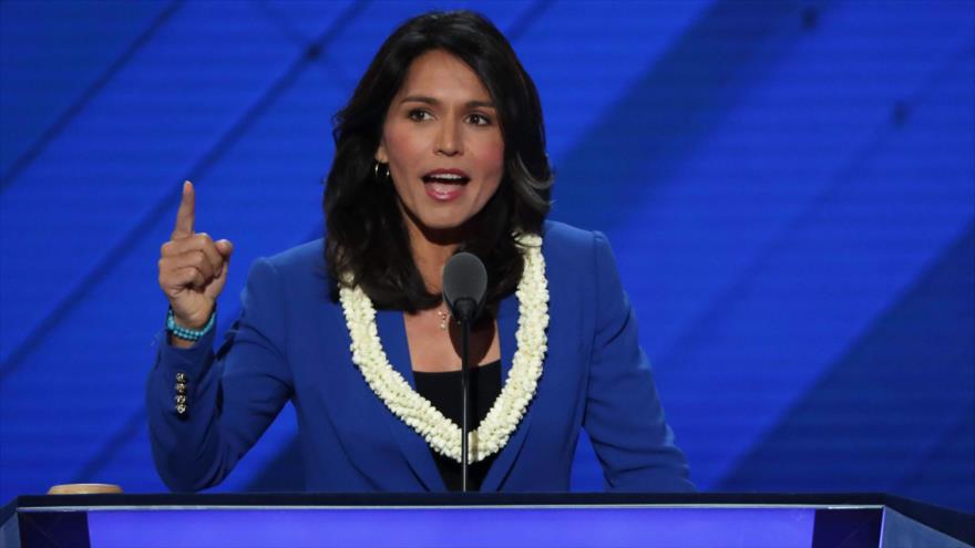 La representante demócrata de la Cámara baja de EE.UU., Tulsi Gabbard, en el segundo día de la Convención Nacional Demócrata en Filadelfia, Pensilvania, 26 de julio de 2016.