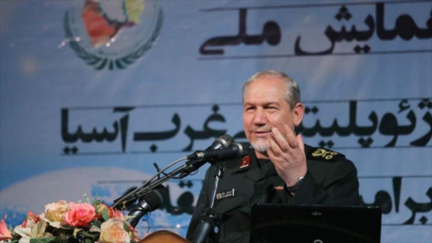 Yahya Rahim Safavi, el general de división y asesor del Líder iraní.