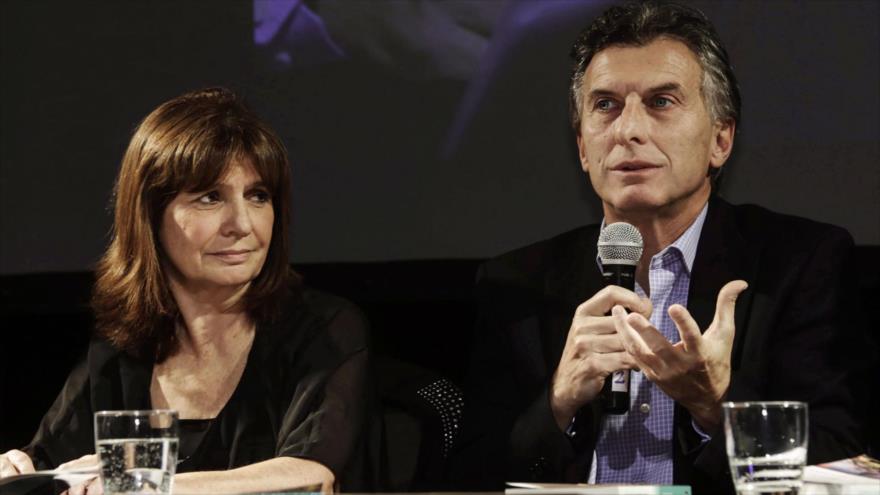 La ministra de Seguridad de Argentina, Patricia Bullrich, y el presidente del país, Mauricio Macri.