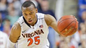 Vídeo: Desafortunado golpe le saca el ojo a jugador de baloncesto