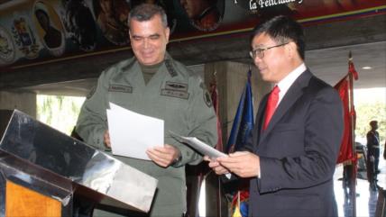 Venezuela busca impulsar su alianza militar con China