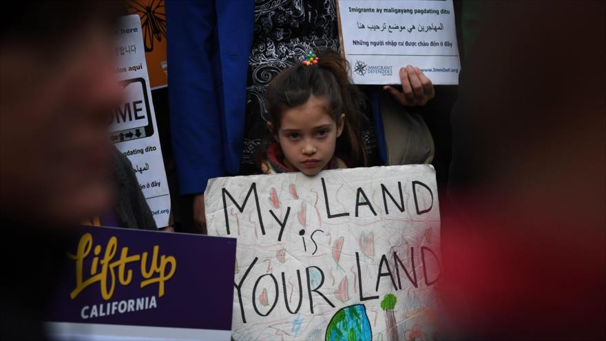 Permiten entrar a EEUU a un iraquí tras protesta contra Trump