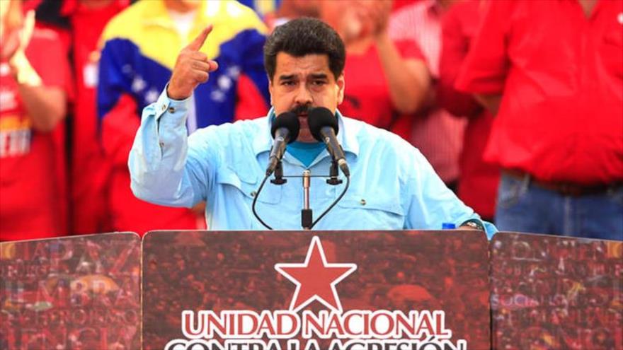 El presidente de Venezuela, Nicolás Maduro, denuncia la agresión imperial que enfrenta su país tras la firma, por parte de Barack Obama, de un decreto que declara al país suramericano una “amenaza inusual y extraordinaria”, marzo de 2016.