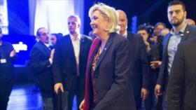 Le Pen abre campaña electoral con promesas de ‘libertad y frexit’