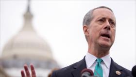 Congresista de EEUU pide a Trump enviar armas letales a Ucrania