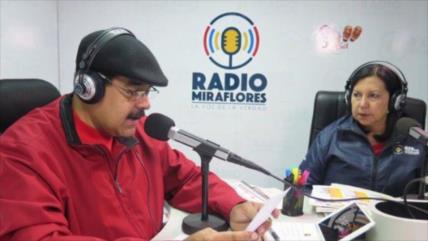 Maduro llama ‘traidores a la patria’ a opositores de gira en EEUU