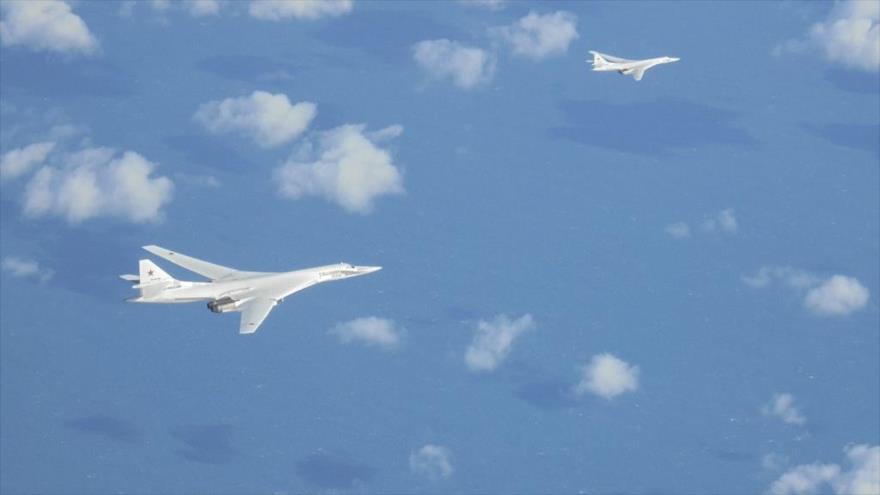 Dos bombarderos rusos Tu-160 Blackjack sobrevuelan áreas de interés del Reino Unido antes de ser escoltados, 9 de febrero de 2017.