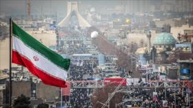 Zarif: Pueblo iraní desafió amenazas e insultos de EEUU 