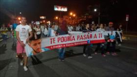 Estudiantes hondureños se manifiestan en reclamo de justica