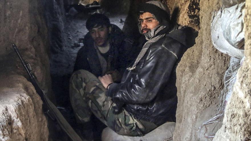 Vídeo: Ejército sirio destruye un túnel de Daesh en Deir al-Zur