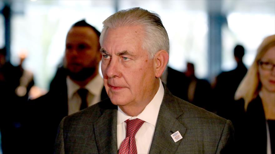 El secretario de Estado de EE.UU., Rex Tillerson, llega a una reunión sobre Siria en Bonn, en el oeste de Alemania, 17 de febrero de 2017.