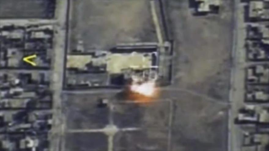 Video sobre cómo misiles rusos destruyen puestos de Daesh