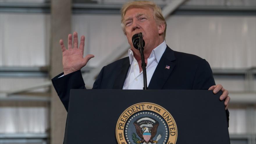 El presidente de los Estados Unidos, Donald Trump, durante un evento en Florida, 18 de febrero de 2017.