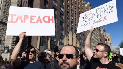 Masivas protestas anti-Trump en el Día de los Presidentes en EEUU