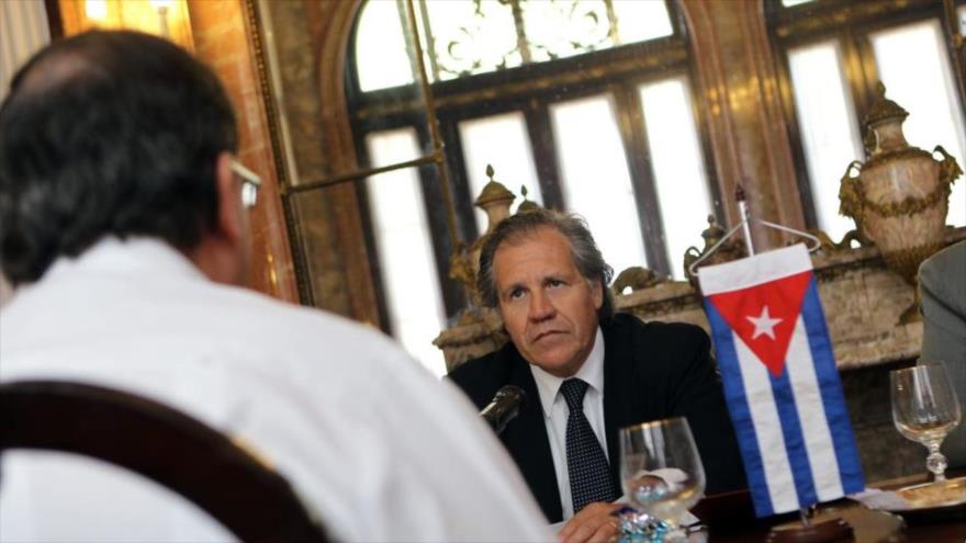 LuisAlmagro, secretario general de la OEA, en Cuba cuando era canciller de Uruguay, el 18 de febrero de 2013.