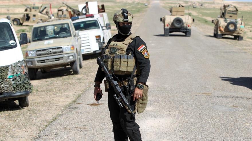 Efectivos y vehículos del Ejército iraquí en la provincia occidental de Al-Anbar, marzo de 2016.