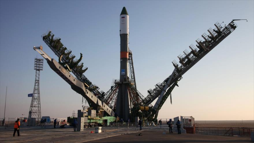 Nave rusa se acopla ‘con éxito’ en el espacio y suministra cargas
