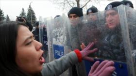 Turcas protestan para pedir ‘no’ en referéndum constitucional