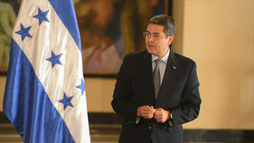 El presidente de Honduras, Juan Orlando Hernández, pronuncia un discurso en Tegucigalpa (capital), 27 de febrero de 2017.