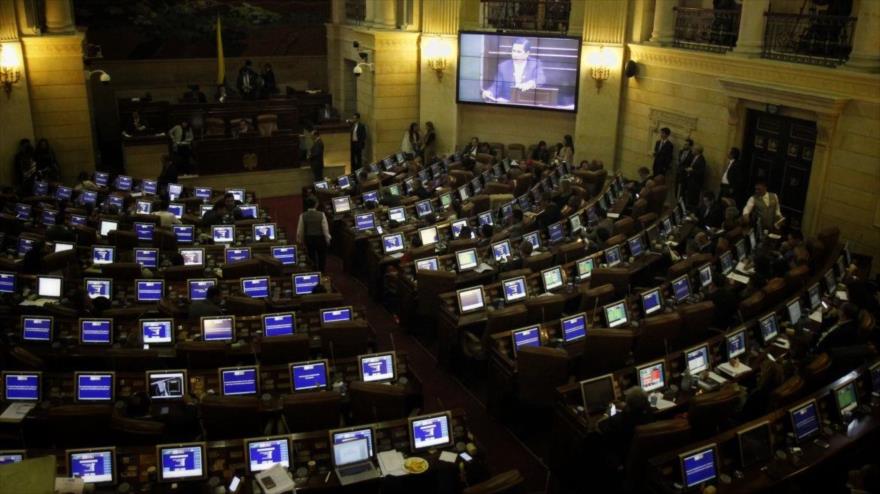 Cámara de Representantes de Colombia en pleno debate del proyecto de reincorporación política de las FARC, Bogotá, 1 de marzo de 2017.