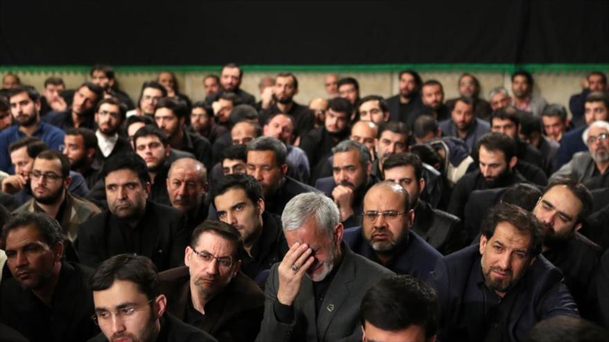 Irán conmemora aniversario del martirio de Fátima az-Zahra (P)