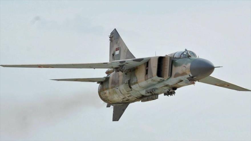 Un avión militar sirio se estrella en la frontera de Turquía