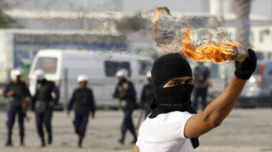 Una manifestación antigubernamental en Manamá, capital de Baréin, 2 de abril de 2012.