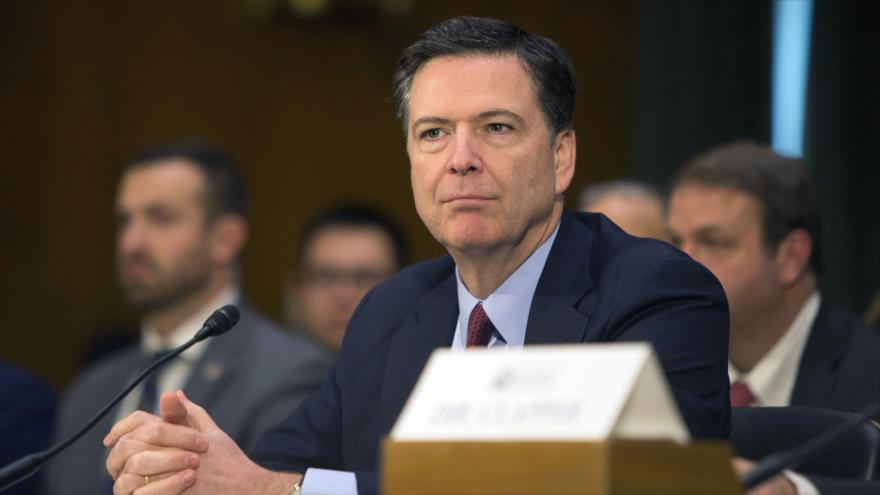 El director del Buró Federal de Investigaciones de EE.UU. (FBI), James Comey, durante una sesión del Comité de Servicios Armados del Senado, 10 de enero de 2017.