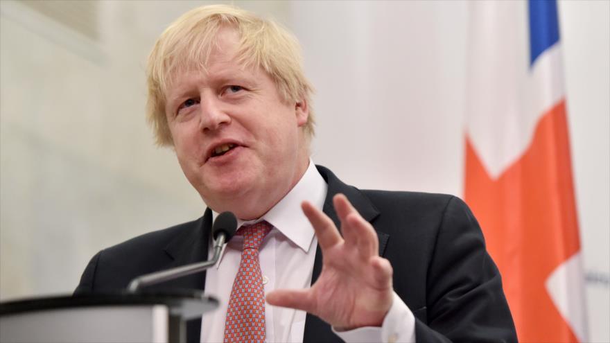 El ministro de Exteriores del Reino Unido, Boris Johnson, habla en una conferencia de prensa en Kiev, capital ucraniana, 1 de marzo de 2017.
