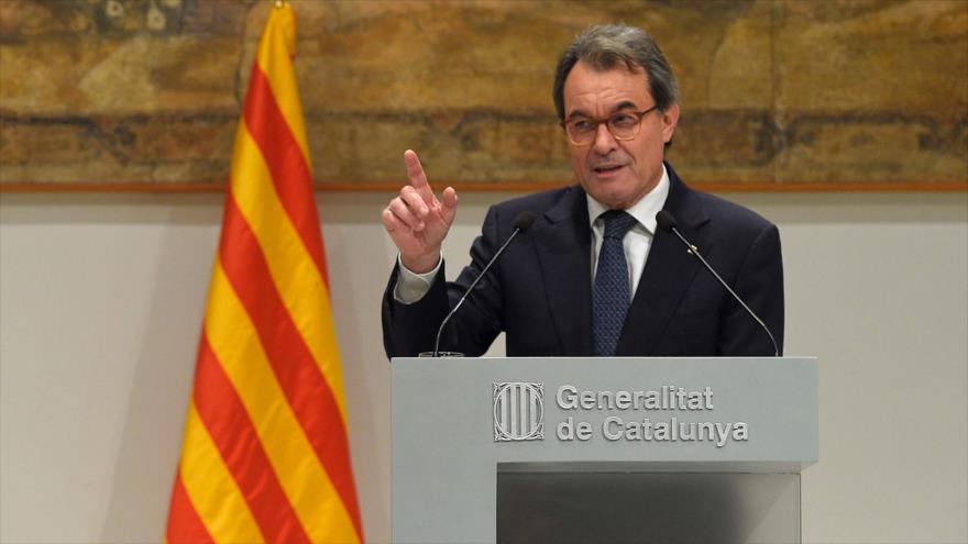El expresidente de Cataluña Artur Mas en una rueda de prensa en Barcelona, 10 de febrero de 2017.